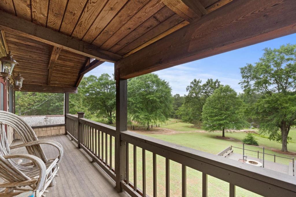 Refuge Ranch Retreat Log Cabin Lake 53+ Acres Locust Grove Exterior foto