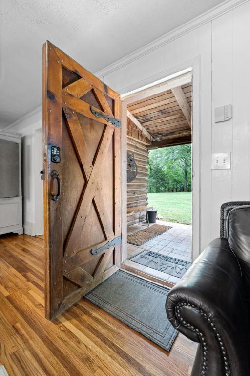 Refuge Ranch Retreat Log Cabin Lake 53+ Acres Locust Grove Exterior foto